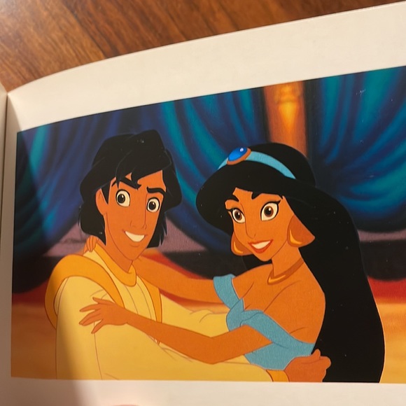 NEVER USED DISNEY'S ALADDIN POSTCARD SET - 30 MEMORABLE SCENES! - Picture 4 of 5